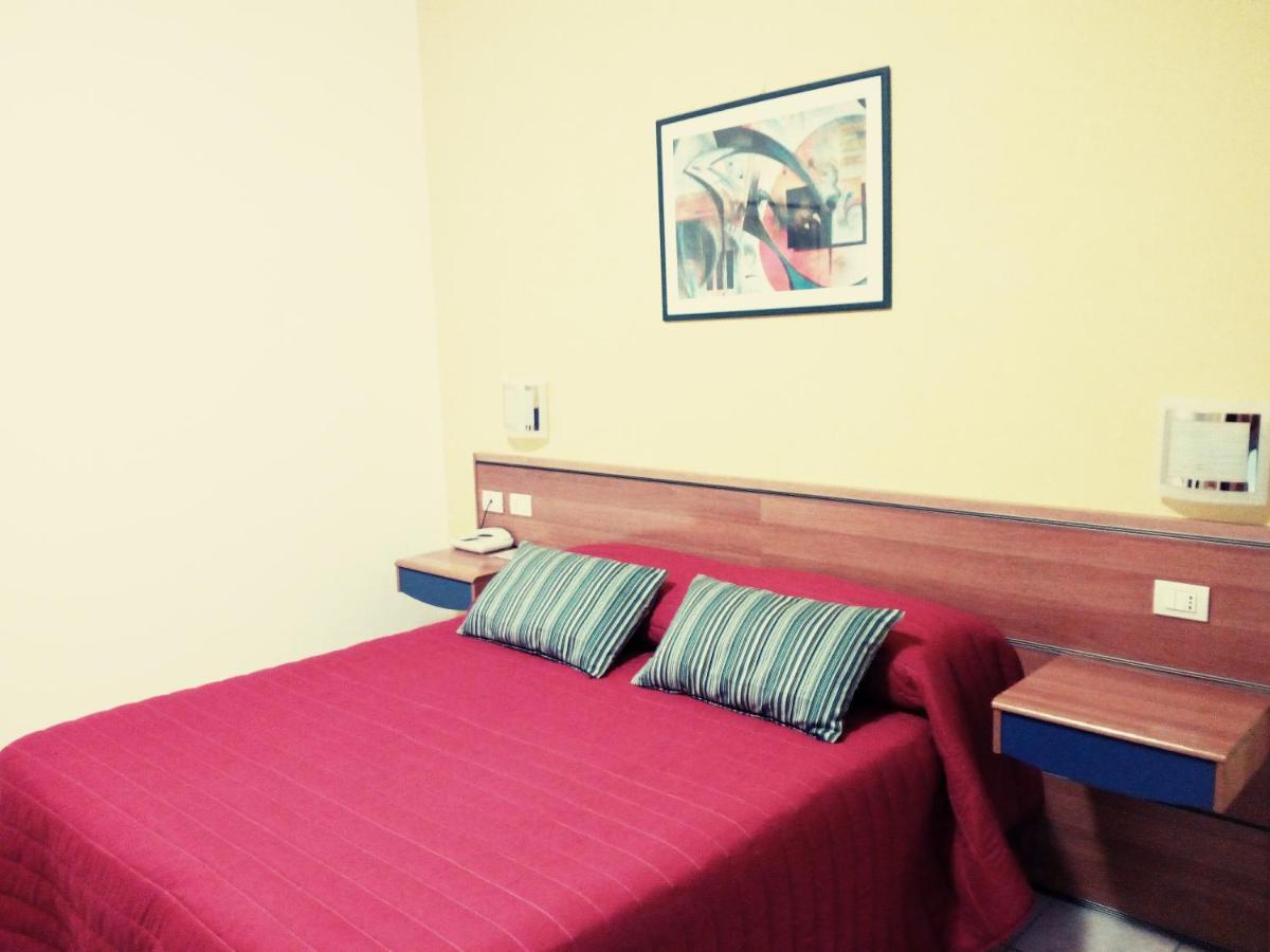 Hotel San Lorenzo Pegognaga Zimmer foto